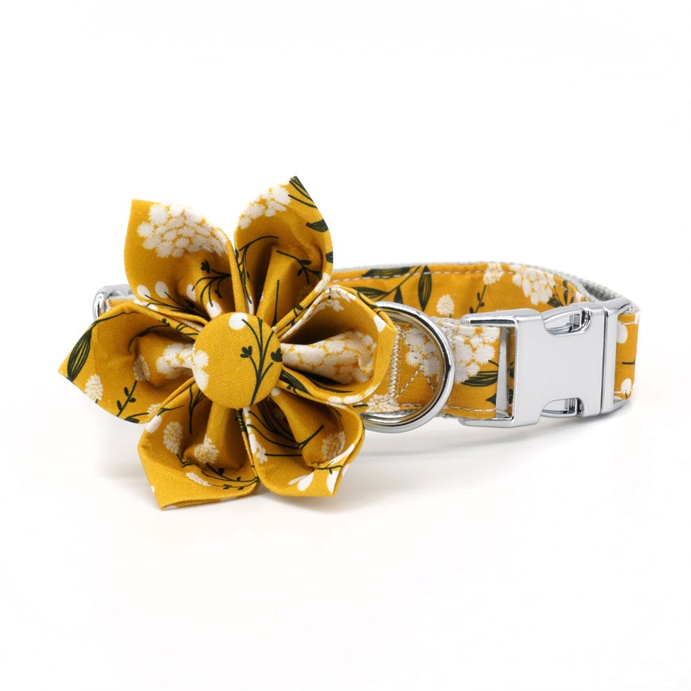 Elevate Your Dog's Look with a Vintage Floral Collar!